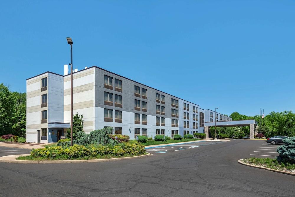 Days Inn By Wyndham Horsham Philadelphia מראה חיצוני תמונה